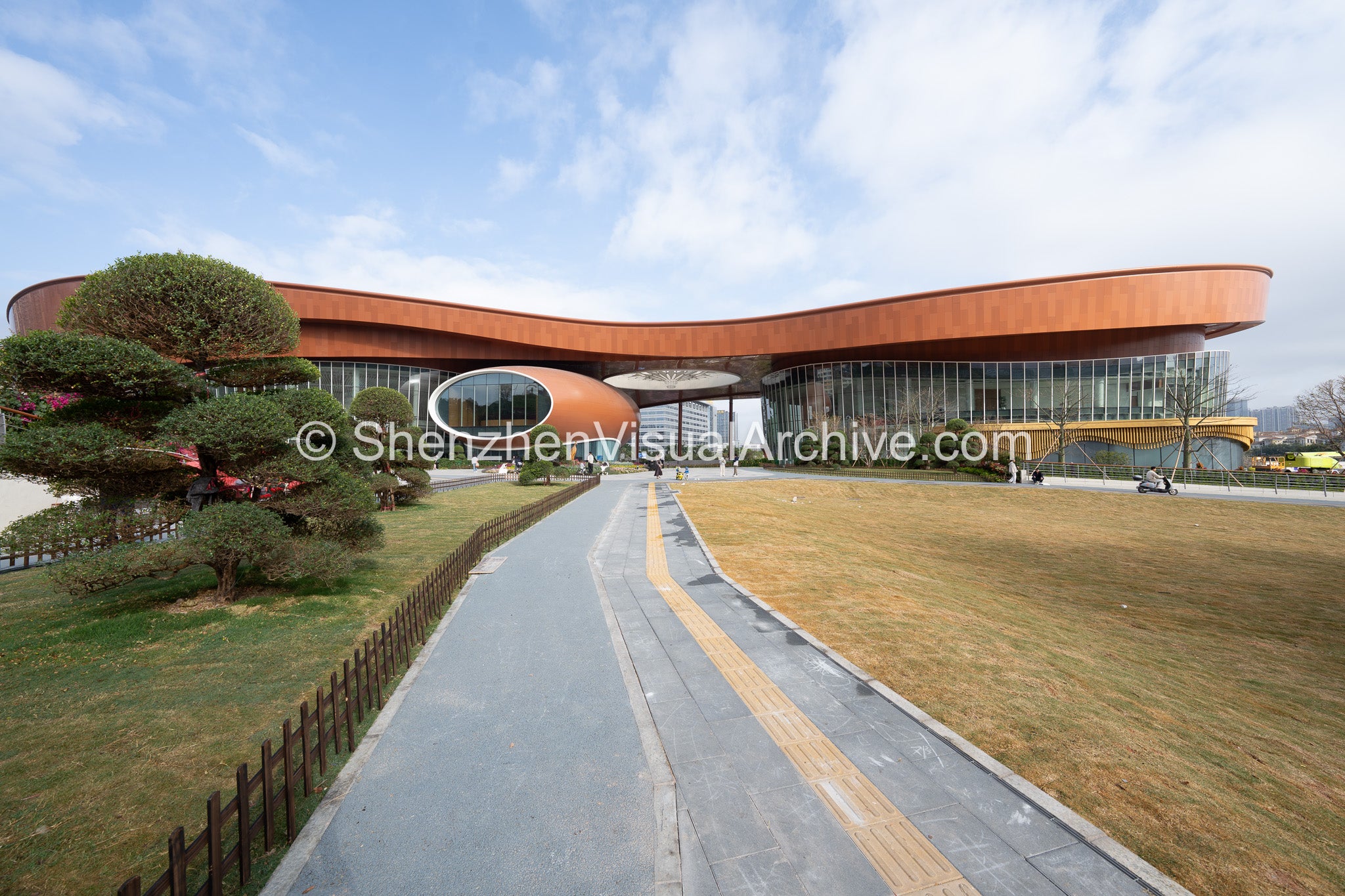 Fluid Horizons: Longgang International Art Center