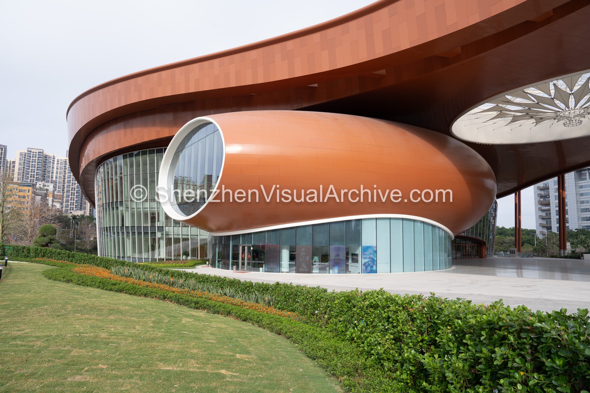 Geometric Continuity: Longgang Art Center Wide Pod (SVA-26-0011)