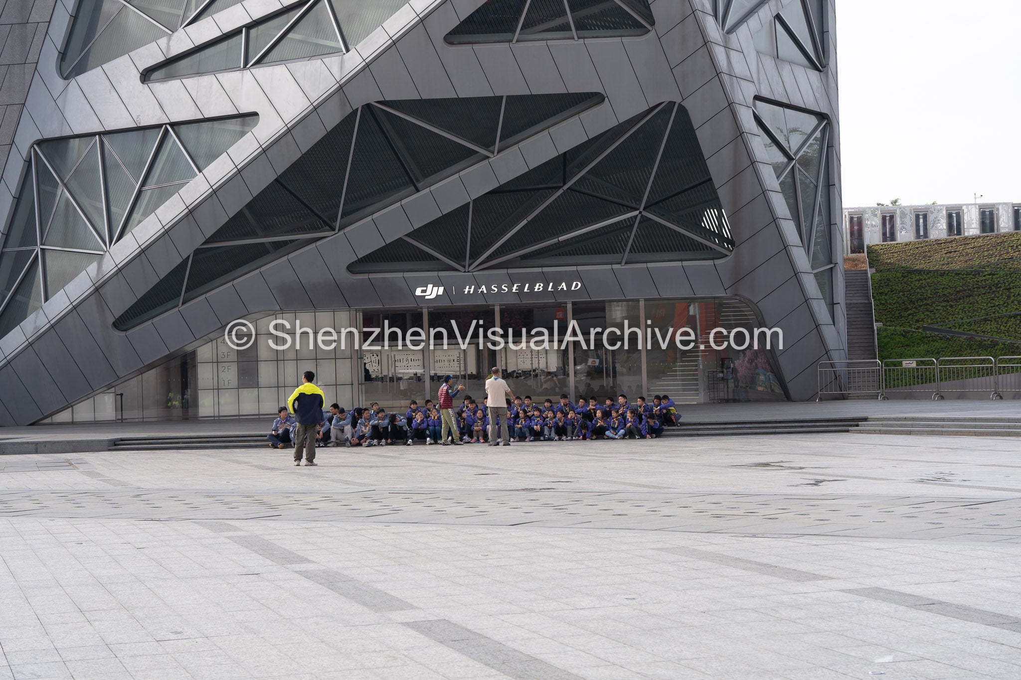 Students Group Visit at DJI Hasselblad Flagship Store OCT Harbour Wide Angle (SVA-26-0048)
