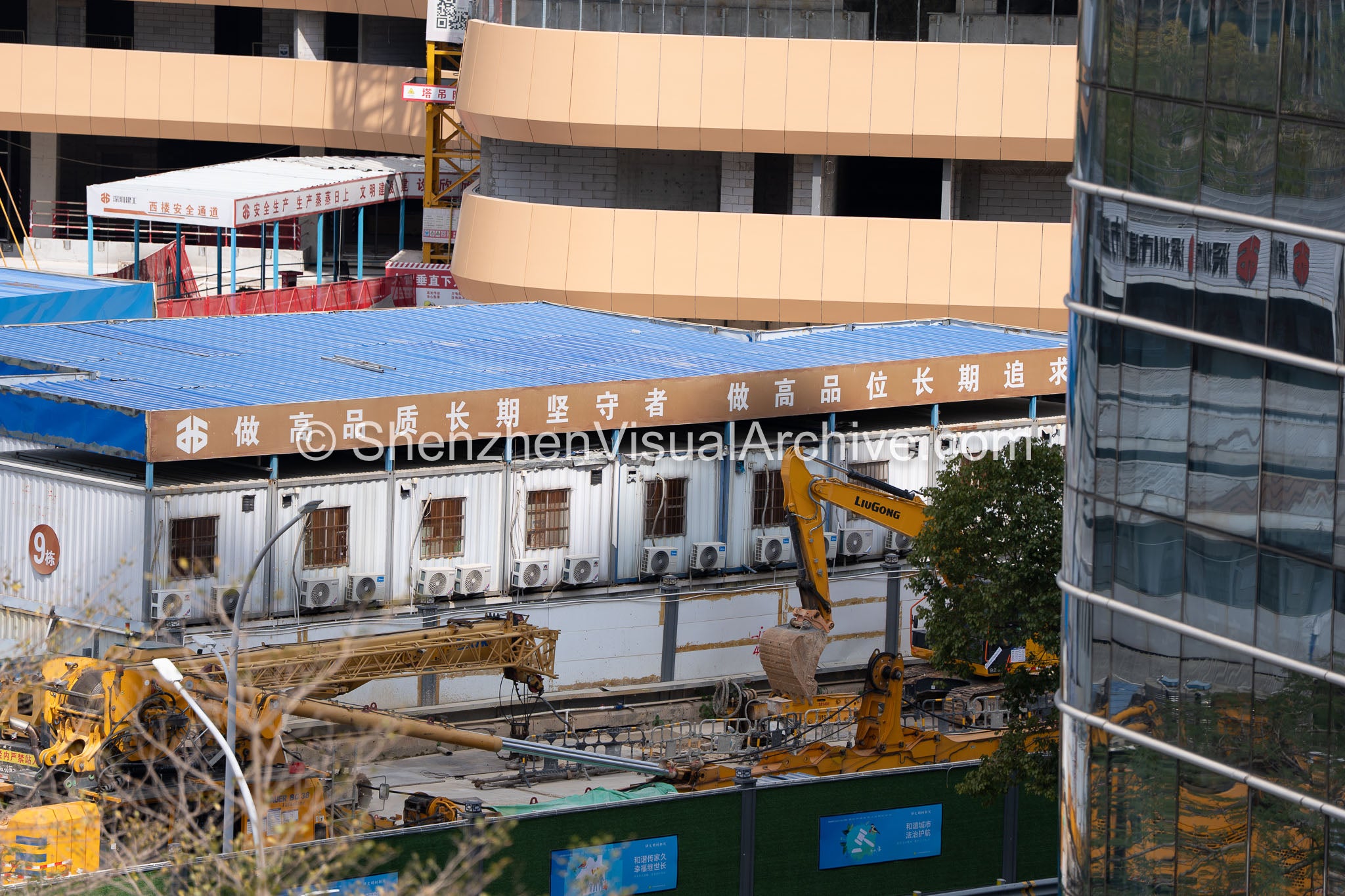 Site Logistics: Ground Infrastructure and Heavy Machinery at the SUSTech Medical Complex (SVA-26-0152)