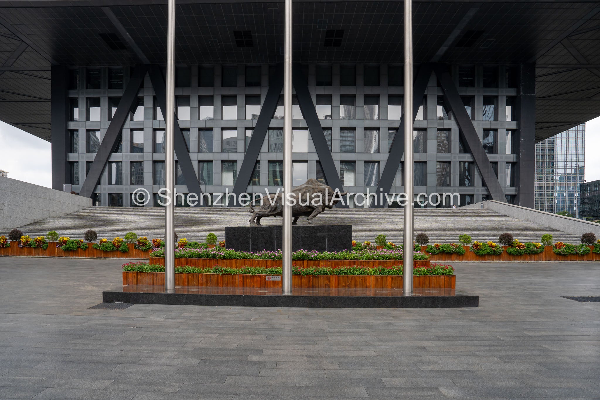 Financial Iconography: Bronze Bull Sculpture and Entrance Plaza at Shenzhen Stock Exchange (SVA-26-0188)